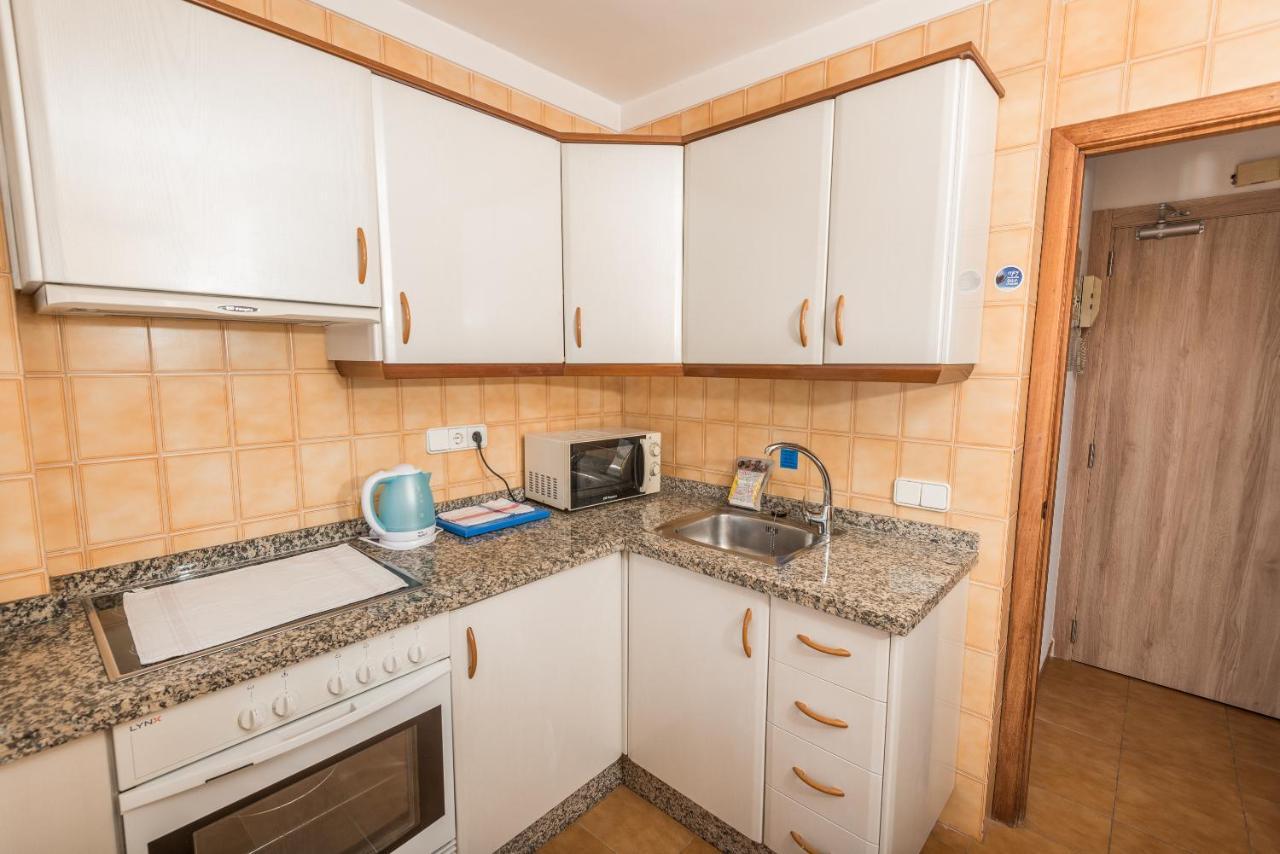 Apartments Niko Santa Eulària des Riu Εξωτερικό φωτογραφία