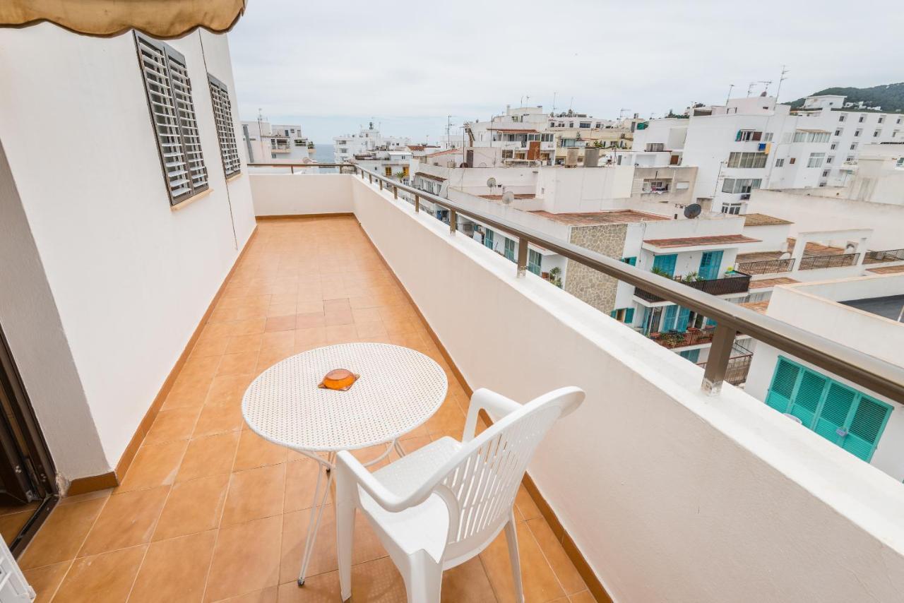 Apartments Niko Santa Eulària des Riu Εξωτερικό φωτογραφία