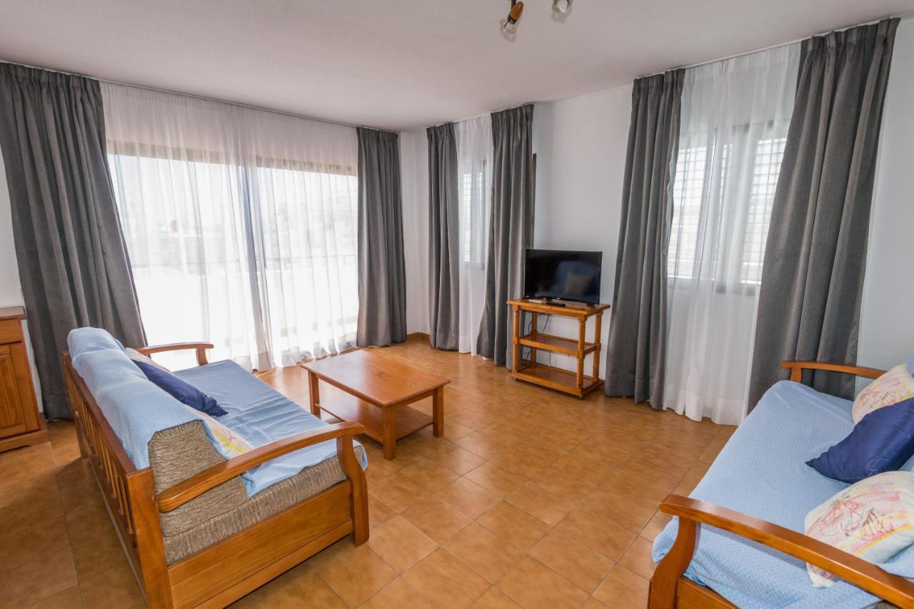Apartments Niko Santa Eulària des Riu Εξωτερικό φωτογραφία