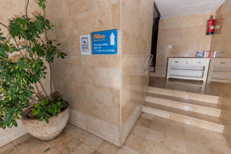 Apartments Niko Santa Eulària des Riu Εξωτερικό φωτογραφία