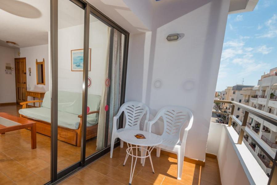 Apartments Niko Santa Eulària des Riu Εξωτερικό φωτογραφία