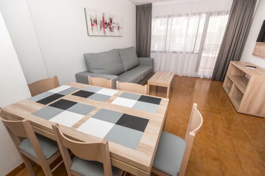 Apartments Niko Santa Eulària des Riu Εξωτερικό φωτογραφία